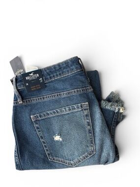 Hollister High Rise Mom Jeans Size 28 NEW!